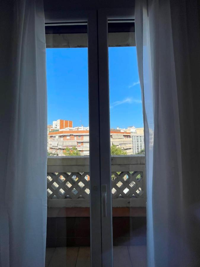 Rooms Nueva Valencia Барселона Екстер'єр фото