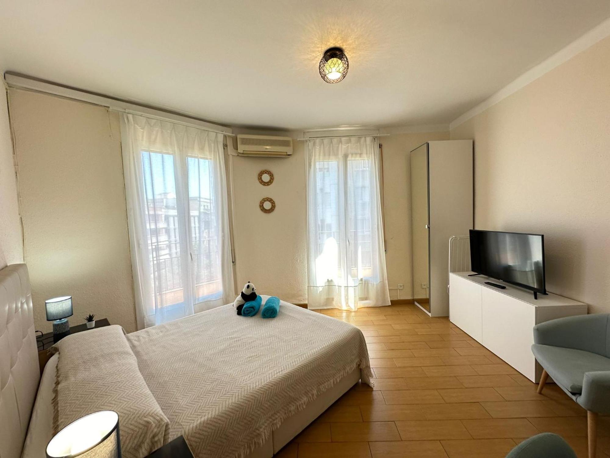 Rooms Nueva Valencia Барселона Екстер'єр фото