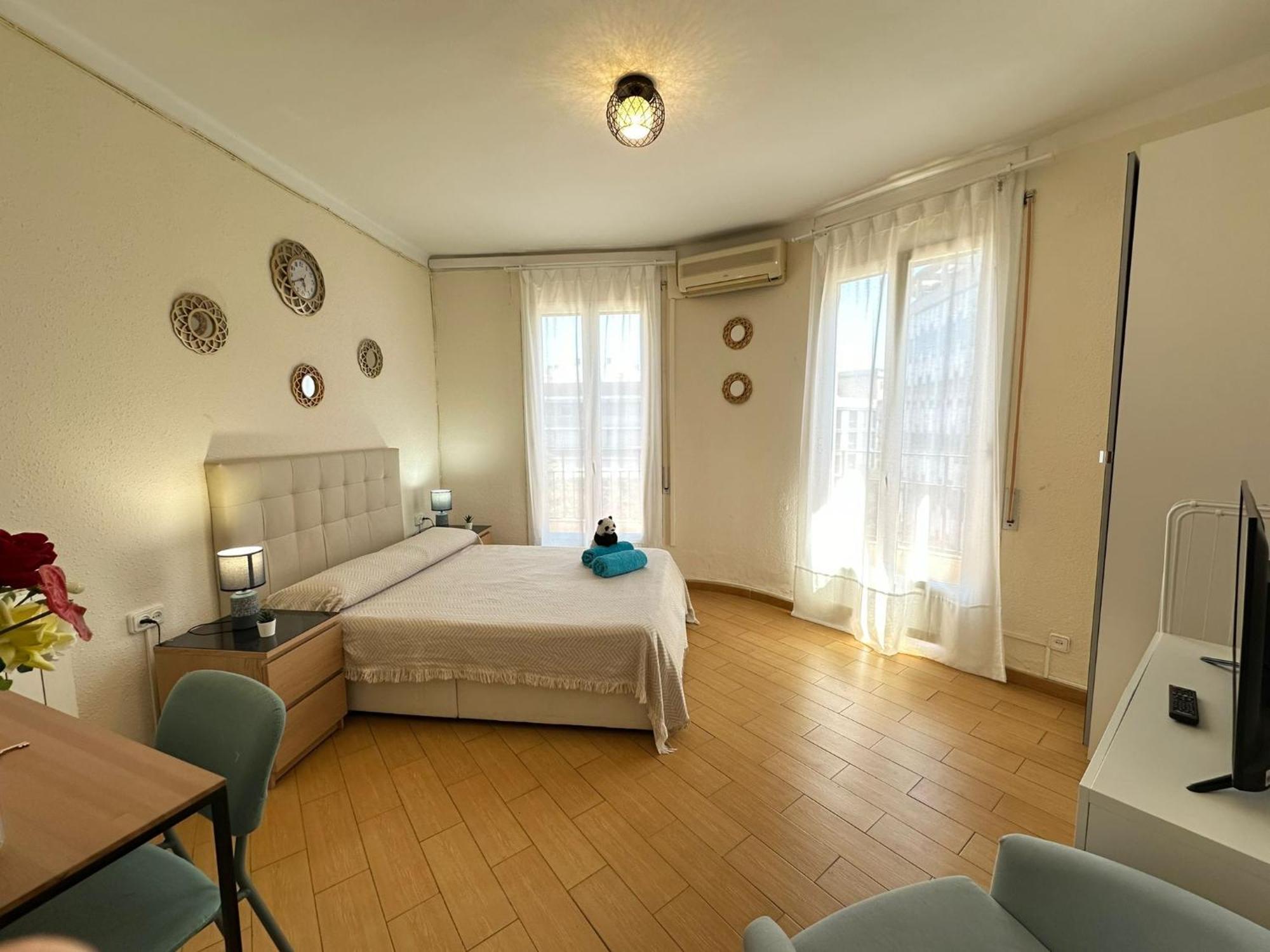 Rooms Nueva Valencia Барселона Екстер'єр фото