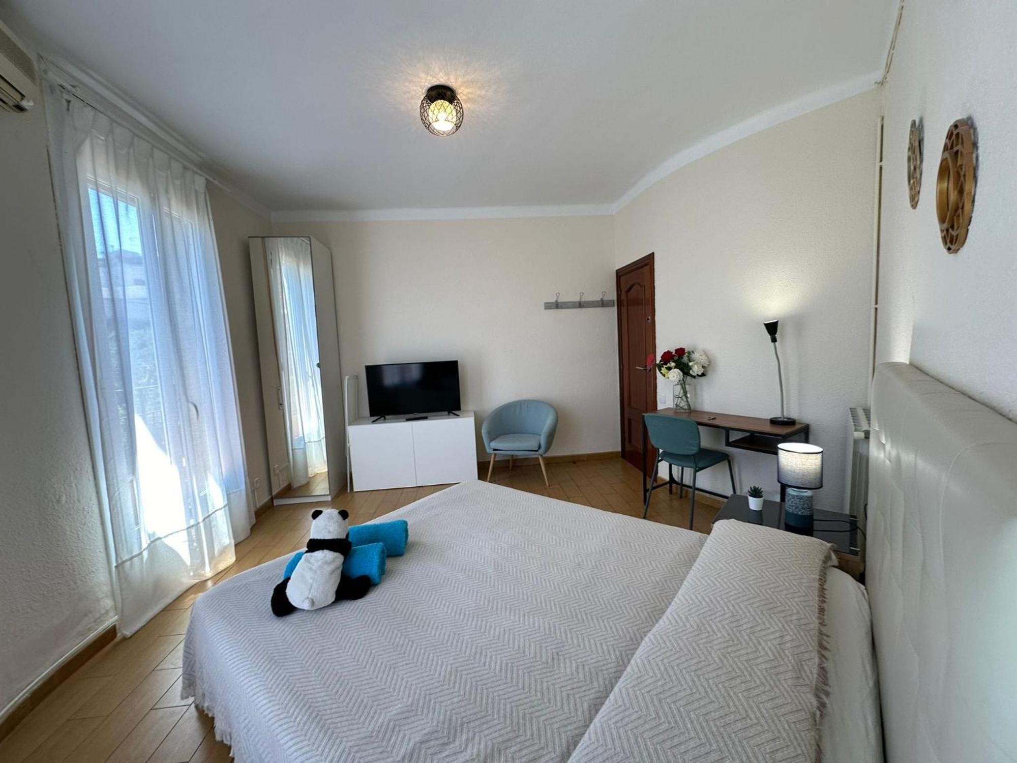 Rooms Nueva Valencia Барселона Екстер'єр фото