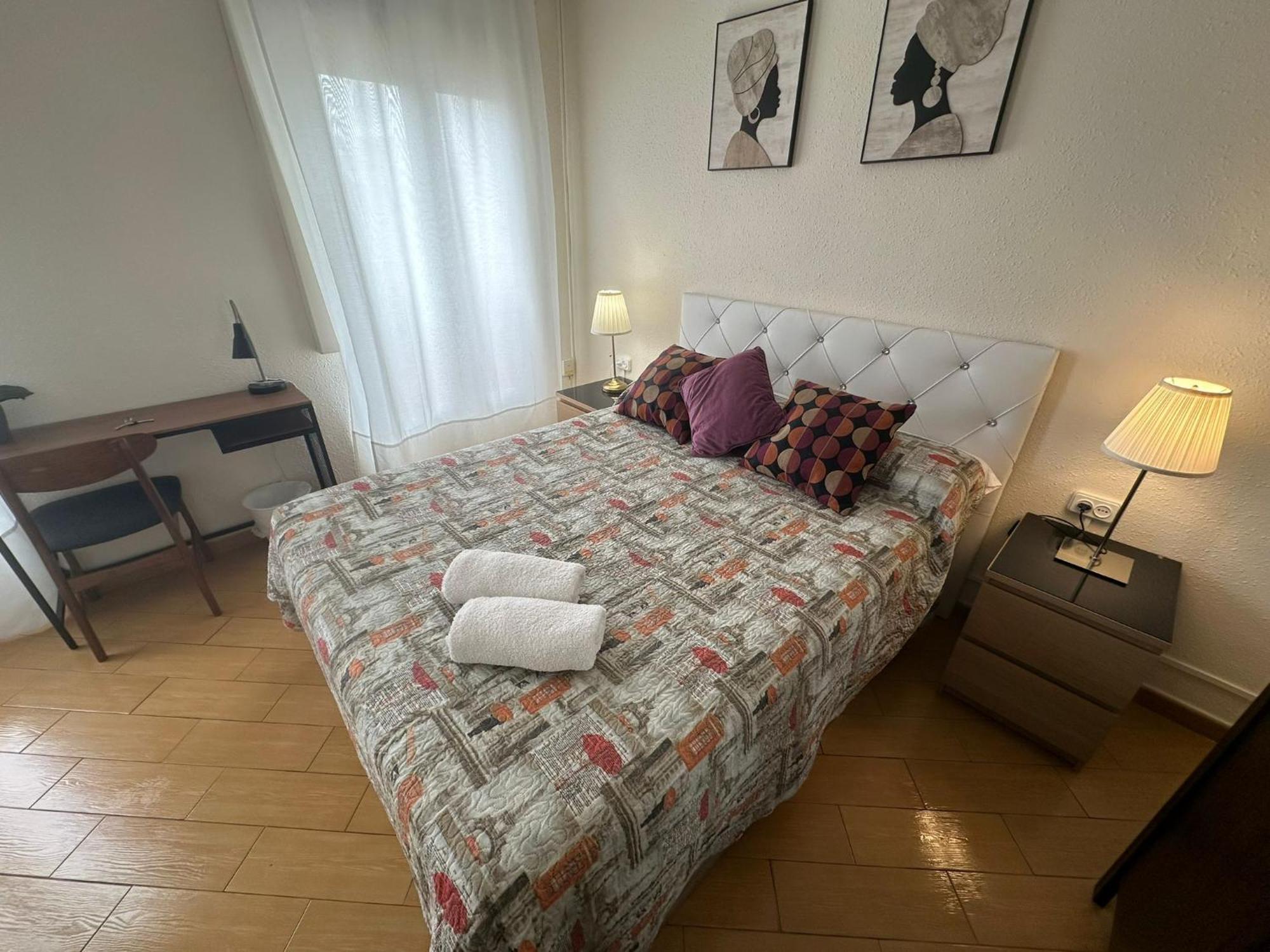 Rooms Nueva Valencia Барселона Екстер'єр фото