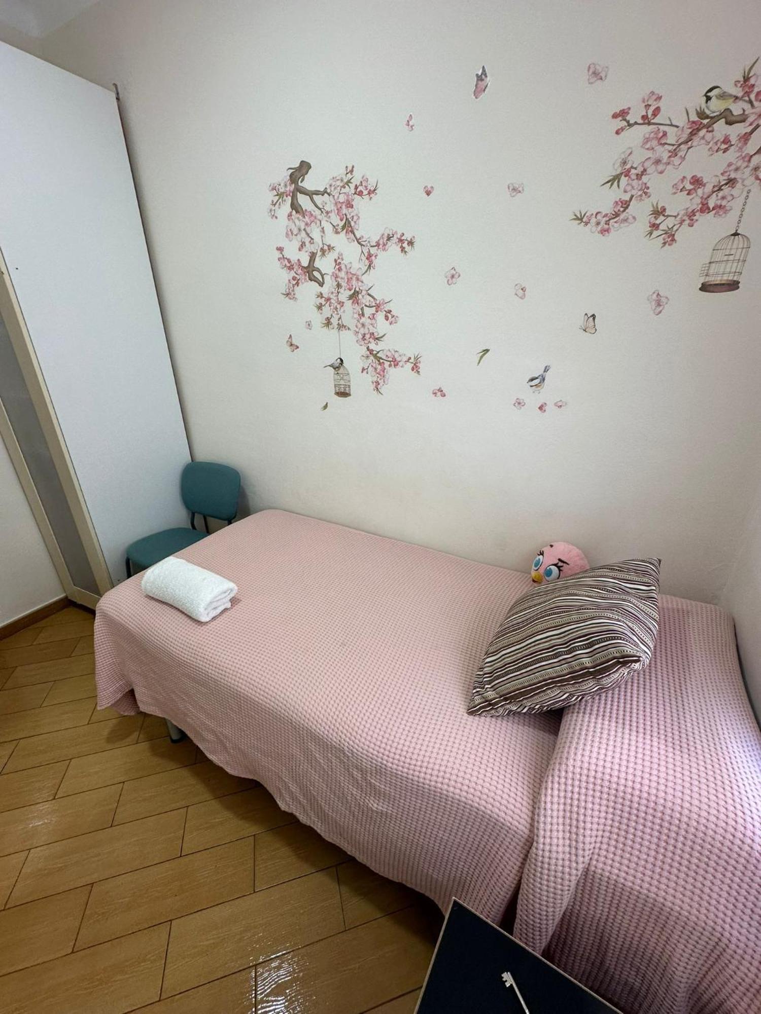 Rooms Nueva Valencia Барселона Екстер'єр фото